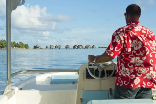 Balade en bateau sur le lagon de Tikehau © Tahiti Tourisme