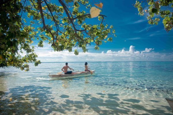 Canoe trip in the lagoon©-Helene-Havard