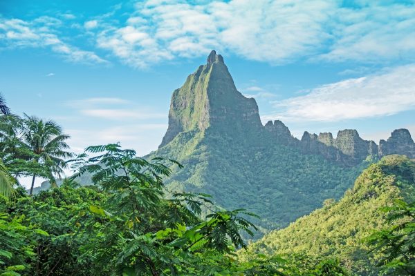 Moorea Mountains - French Polynesia c Tahiti Tourisme